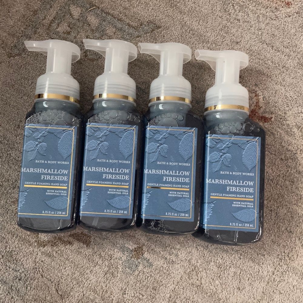 4x Bath & Body Works Foam Hand soap (Marshmallow fireside)